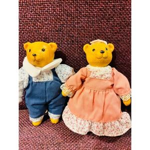 Vintage Russ Berrie Co. 1980’s Boy & Girl Bears Porcelain Collectible
